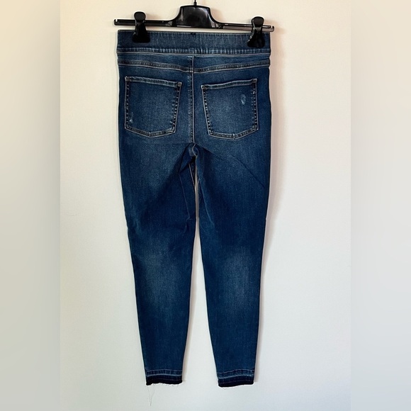 NWT SPANX Distressed Ankle Skinny Raw Hem Legging Jeans 20203R Size Small - Picture 9 of 11